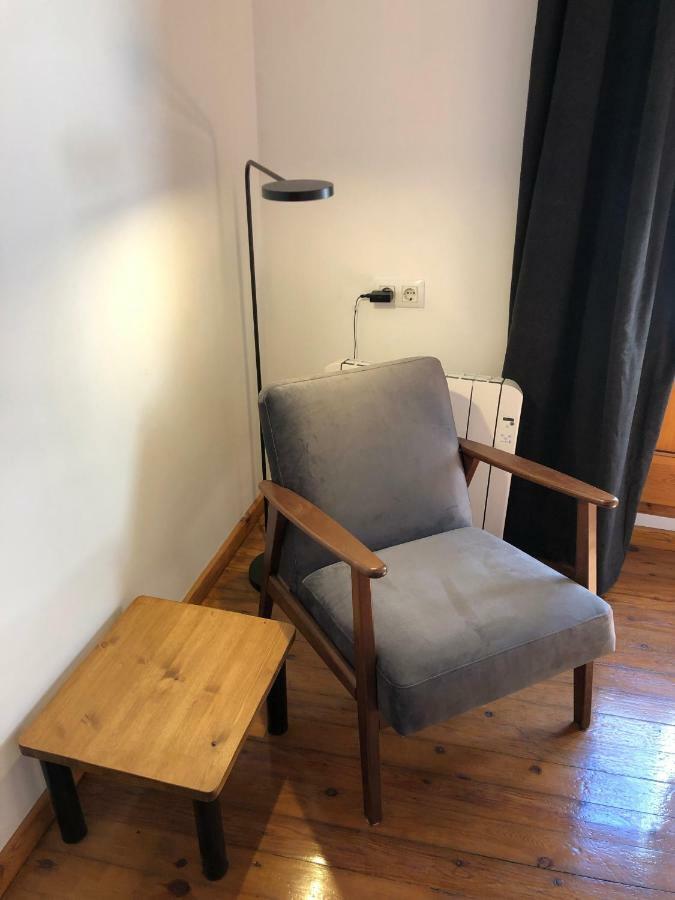 Cozy En Blanch. Center Apartment